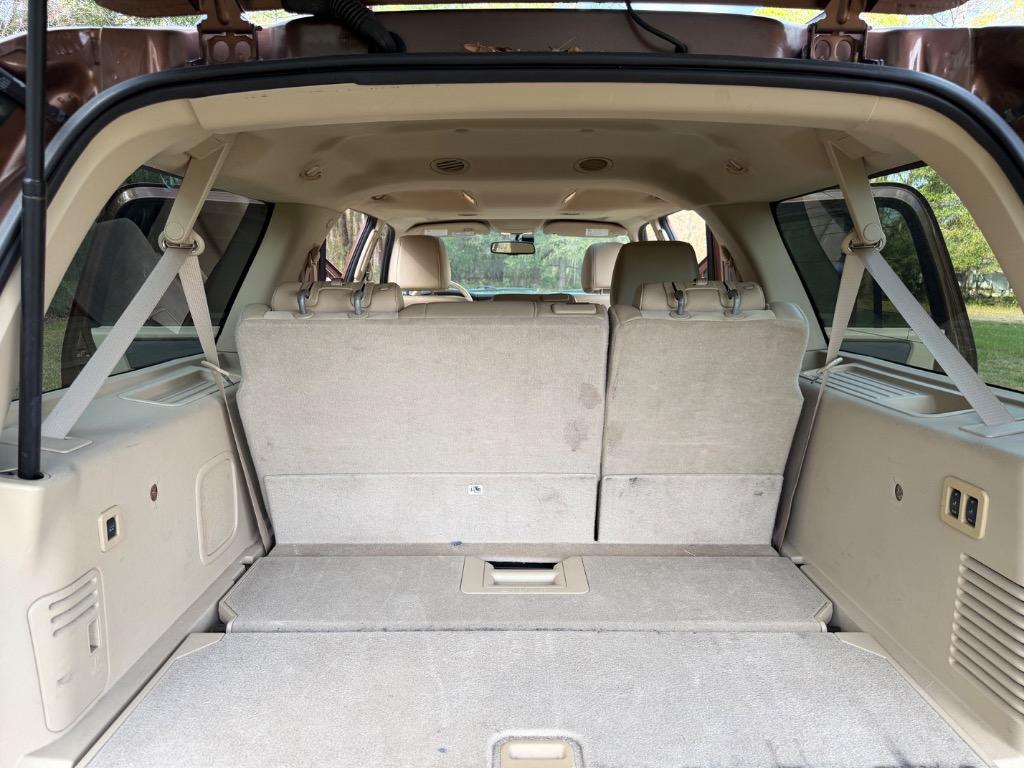 2011 Ford Expedition - $11,900