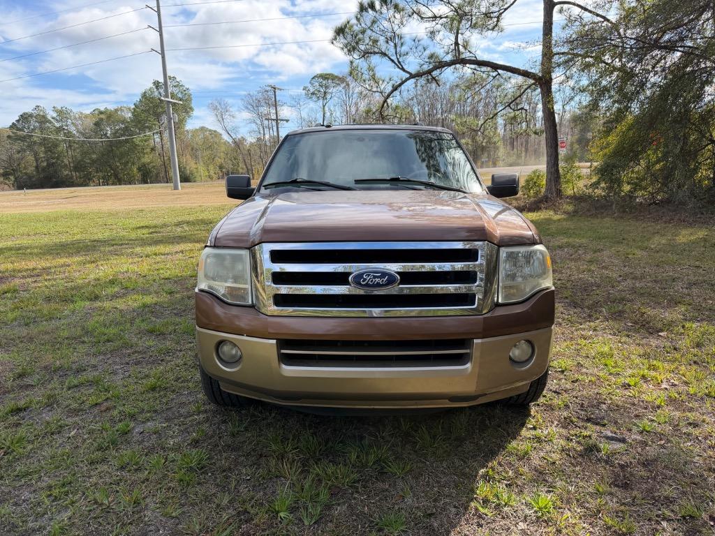 2011 Ford Expedition - $11,900