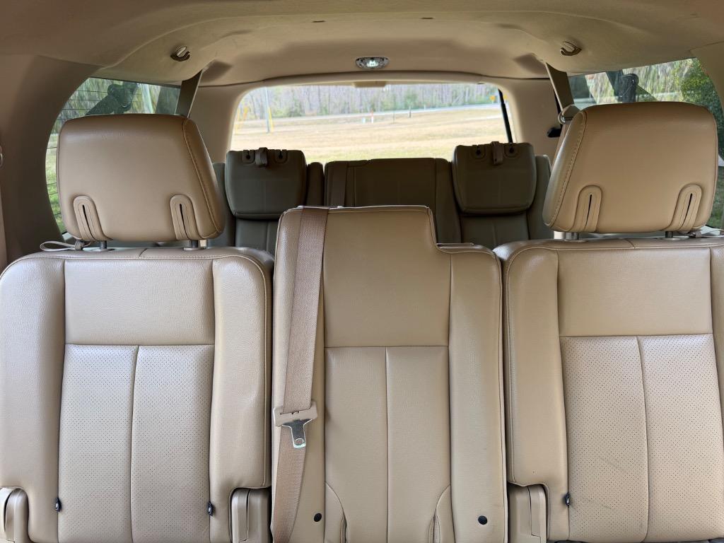 2011 Ford Expedition - $11,900