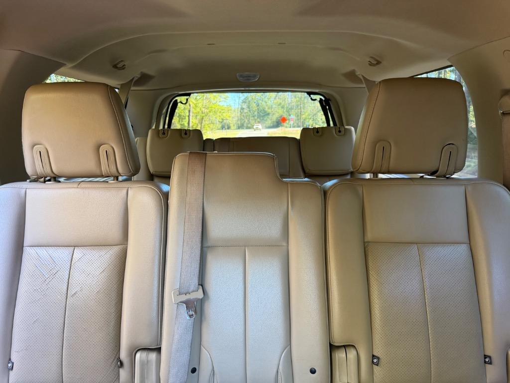 2014 Ford Expedition - $8,900