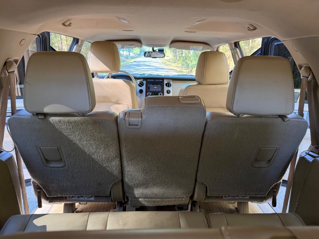 2014 Ford Expedition - $8,900