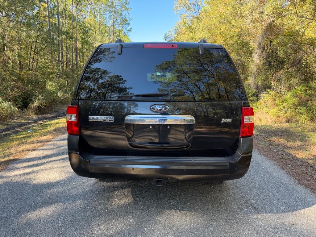 2014 Ford Expedition - $8,900
