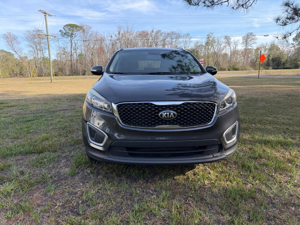 2016 Kia Sorento - $10,900