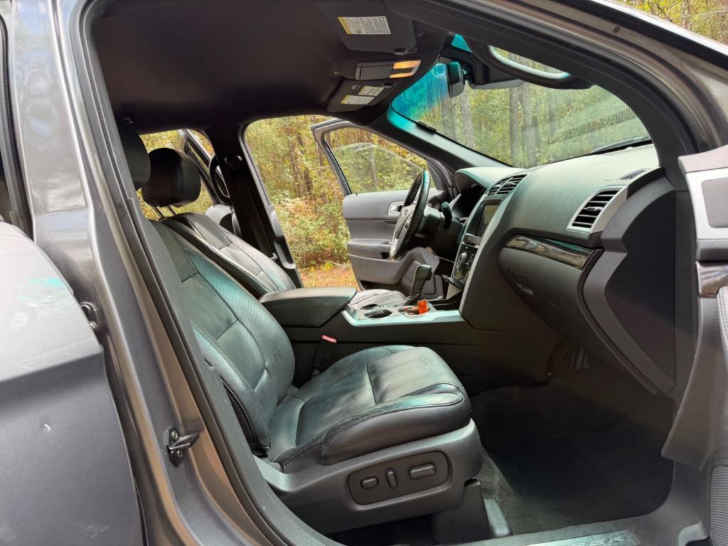 2014 Ford Explorer - $12,900