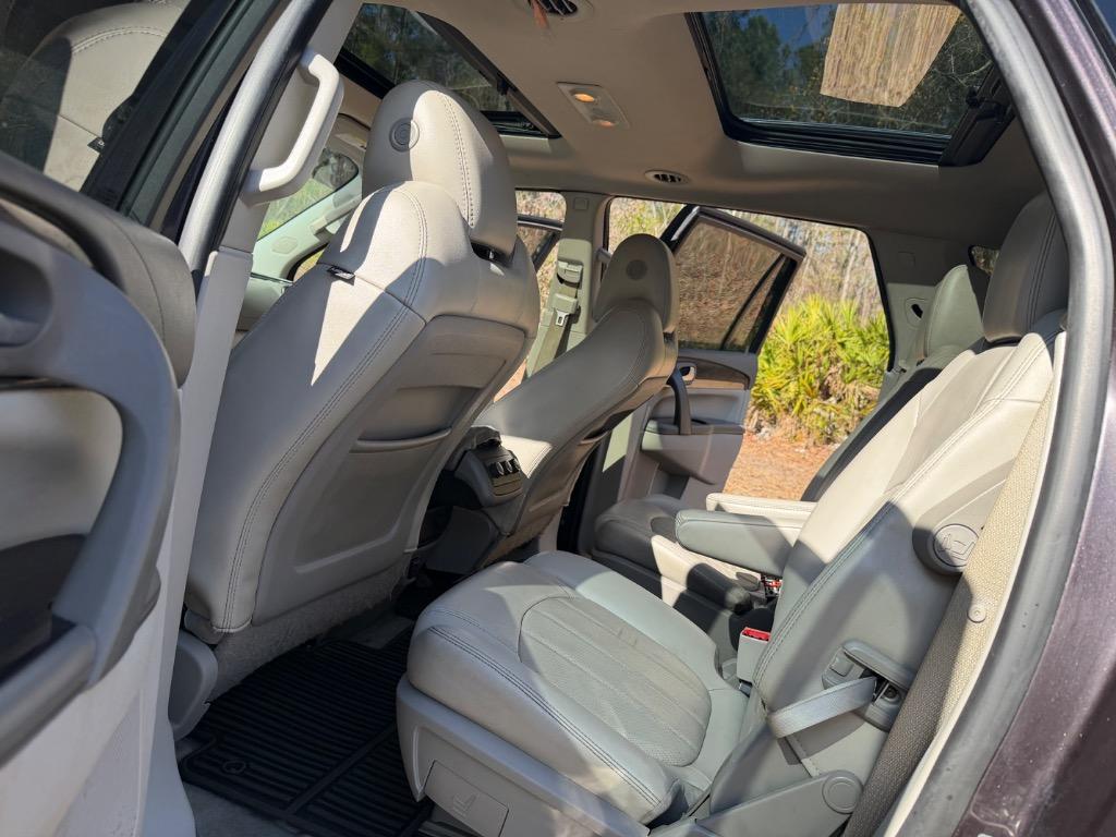 2016 Buick Enclave - $8,900