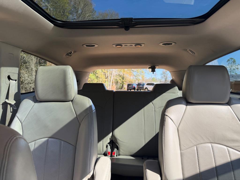 2016 Buick Enclave - $8,900