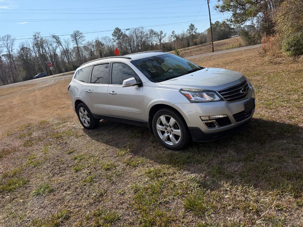2017 Chevrolet Traverse - $11,900