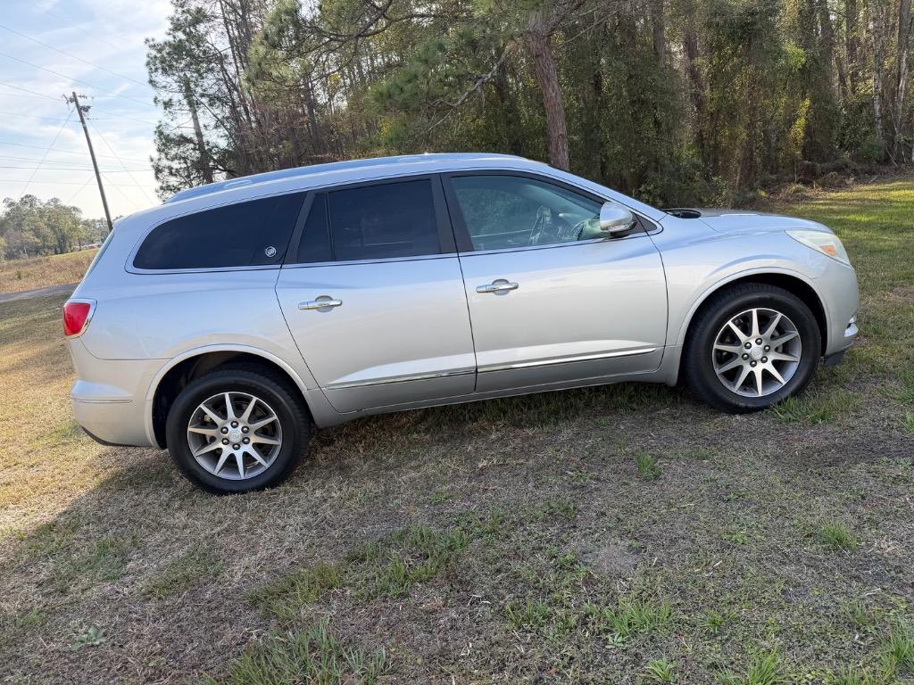 2015 Buick Enclave - $10,900