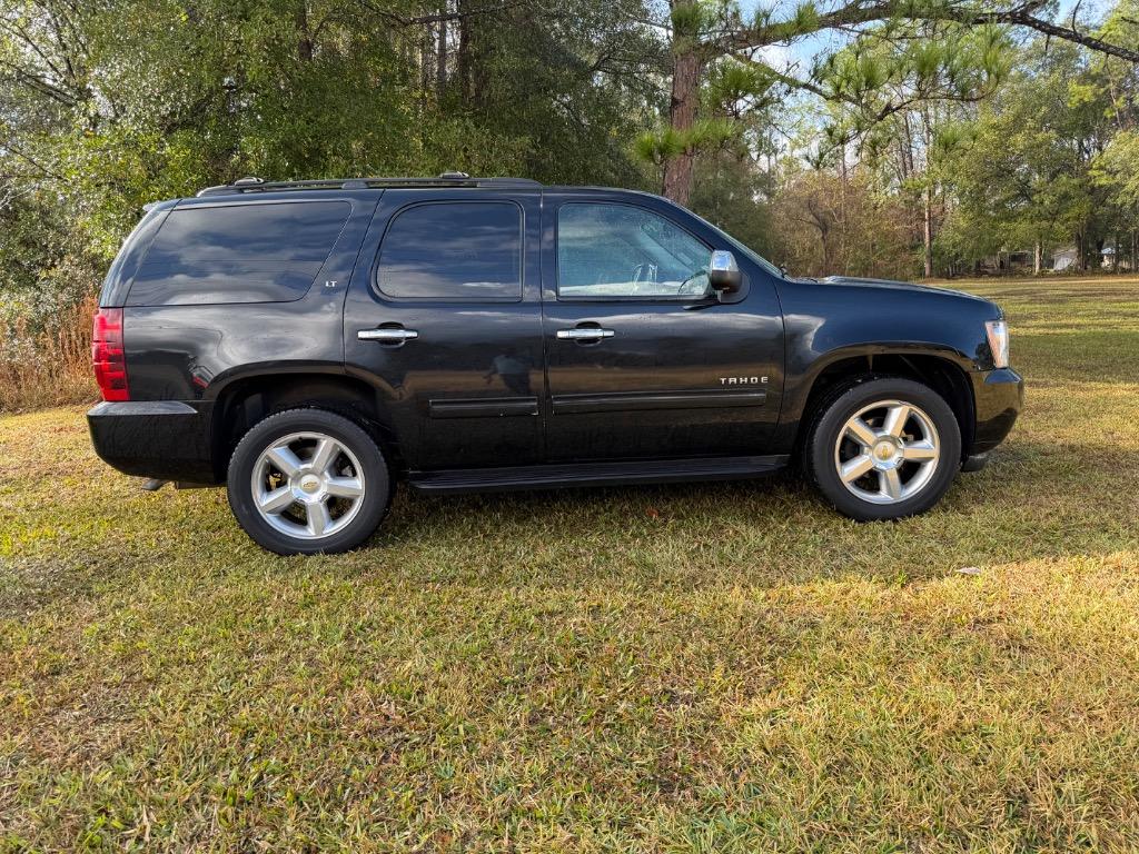 2014 Chevrolet Tahoe - $12,900