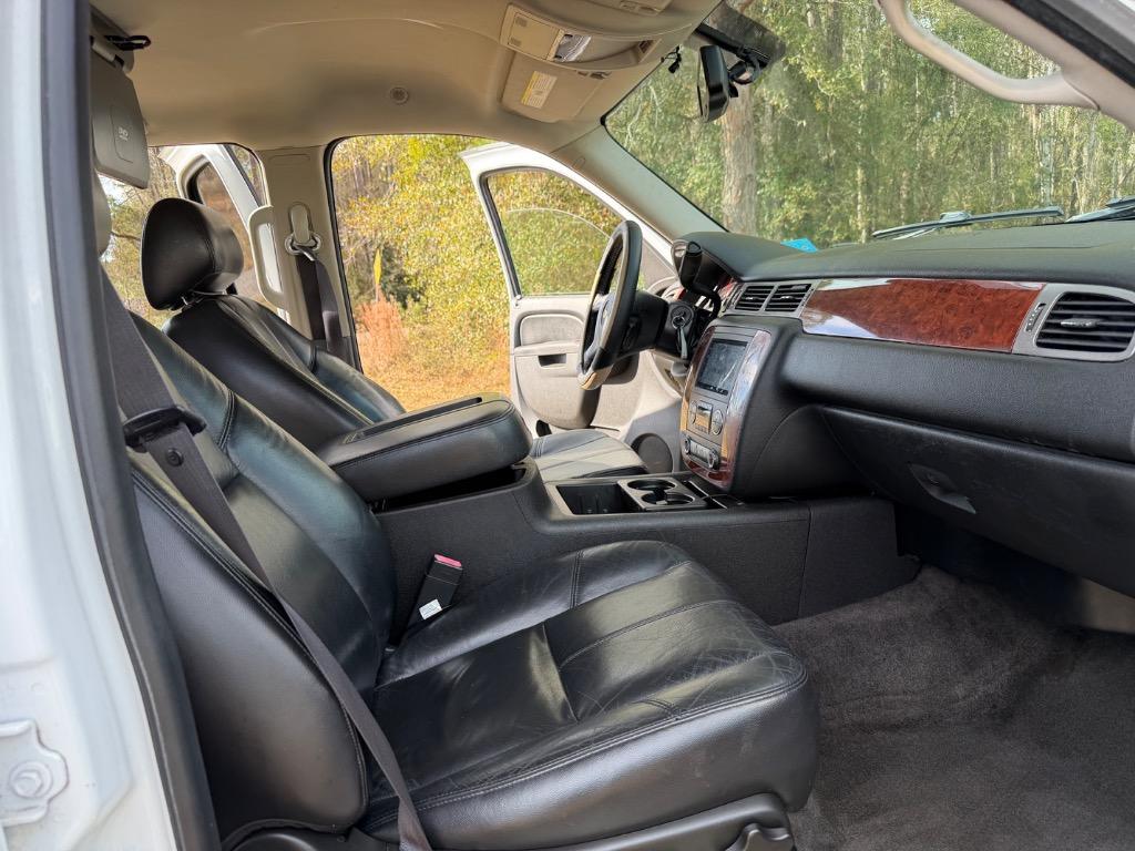 2011 Chevrolet Tahoe - $12,900