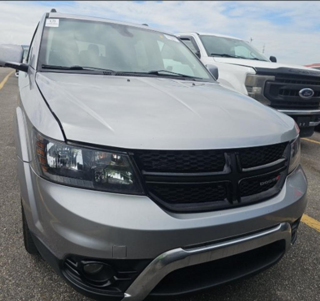 2018 Dodge Journey - $9,000