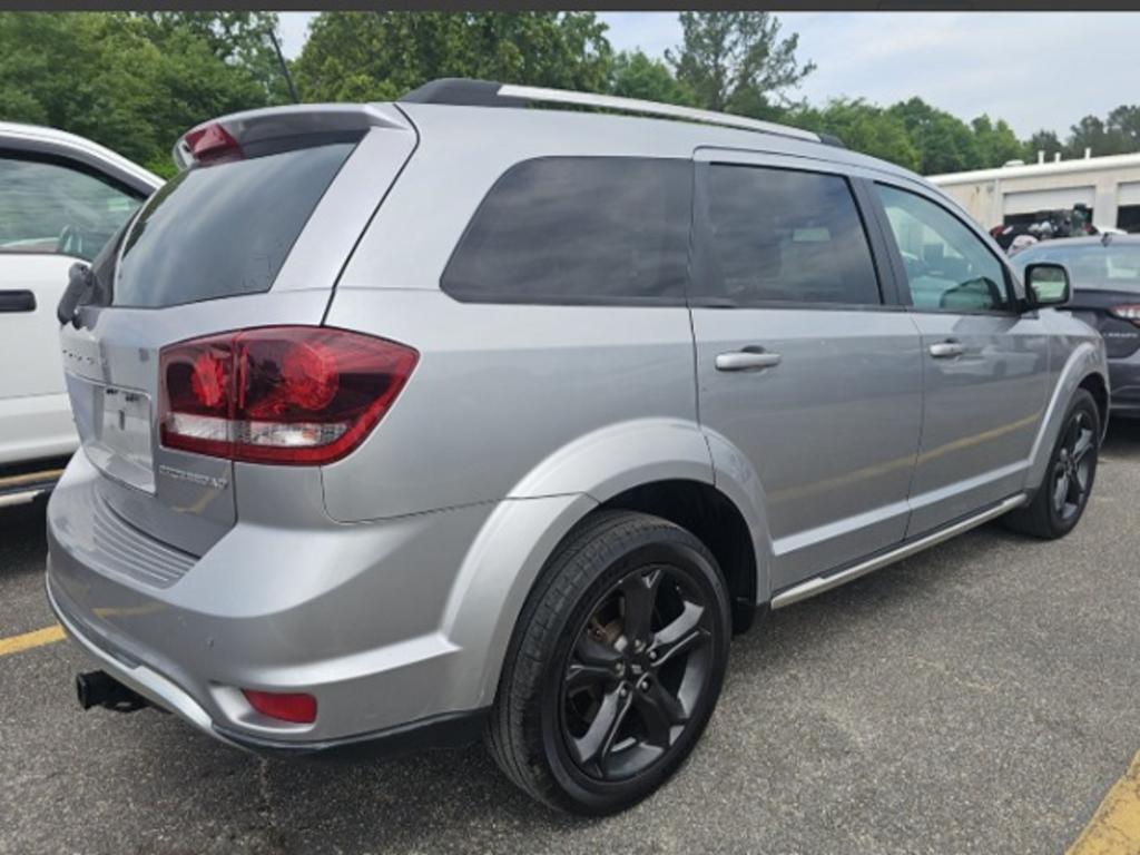 2018 Dodge Journey - $9,000