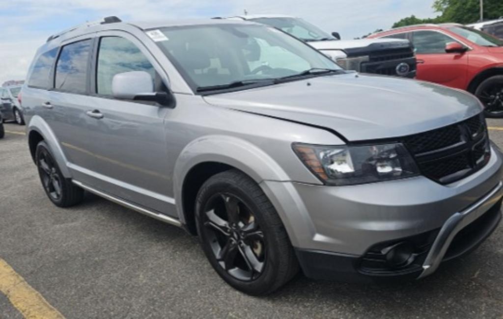 2018 Dodge Journey - $9,000
