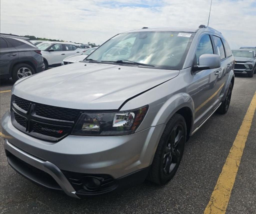 2018 Dodge Journey - $9,000