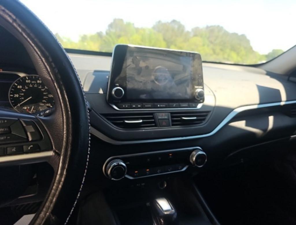 2019 Nissan Altima S photo
