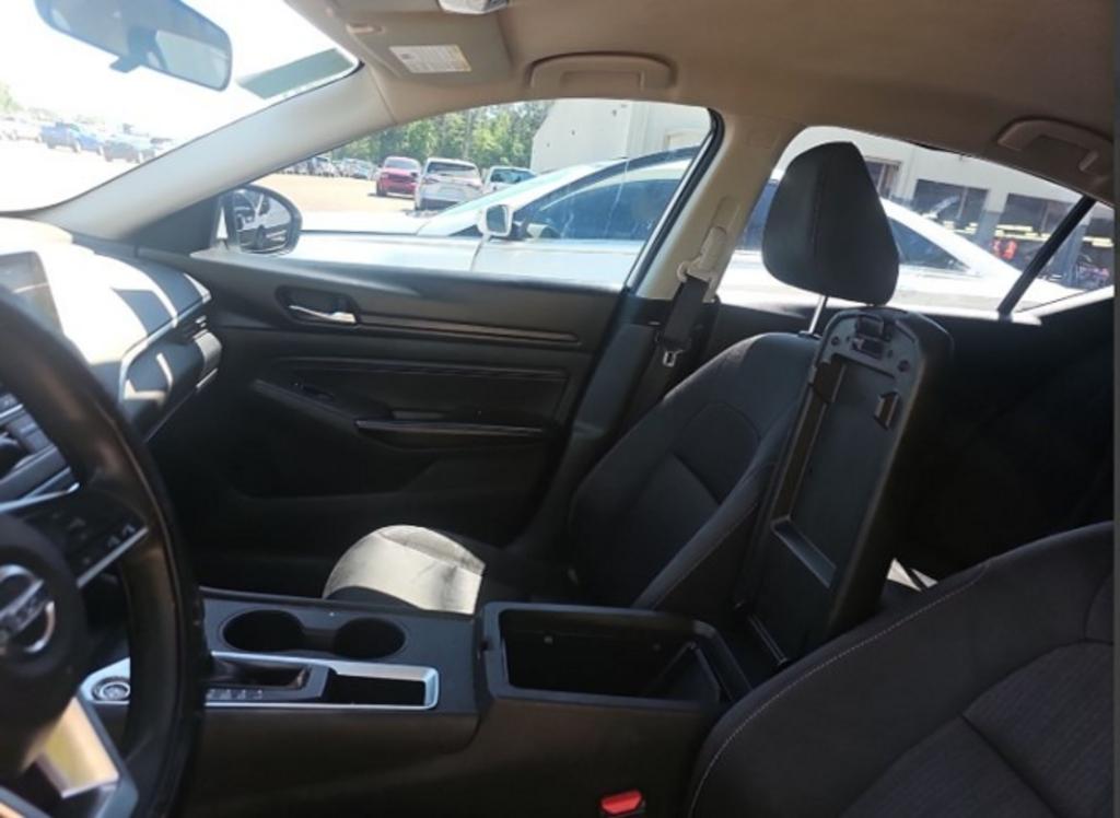 2019 Nissan Altima S photo