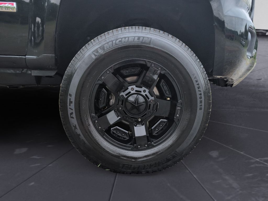 2015 GMC Canyon - $22,000