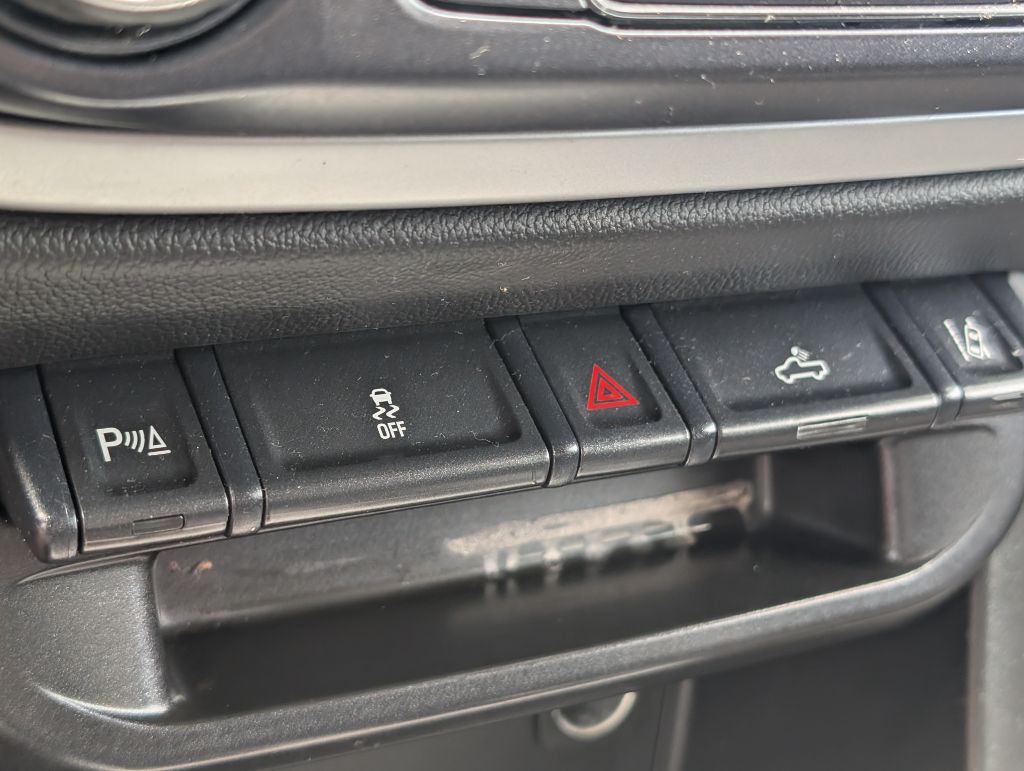 2022 Chevrolet Colorado - $17,000