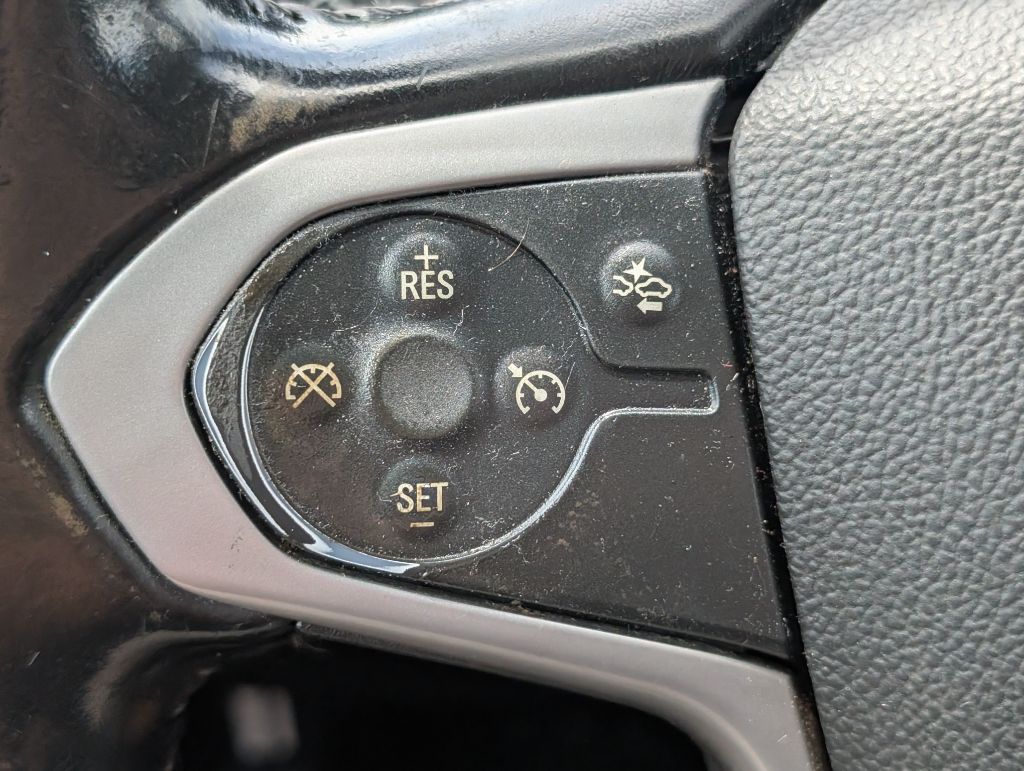 2022 Chevrolet Colorado - $17,000