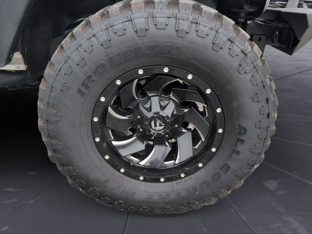 2012 Jeep Wrangler - $14,000