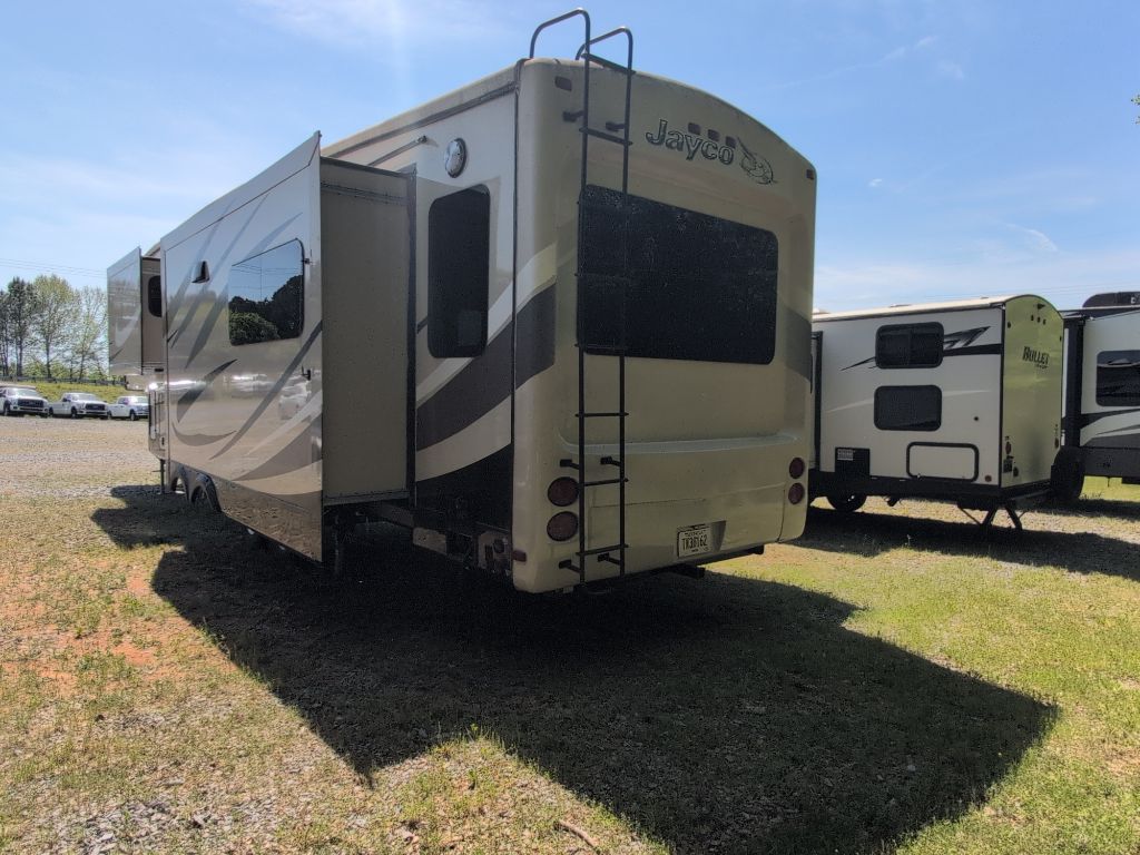 2015 JAYCO PINNACLE - $32,500