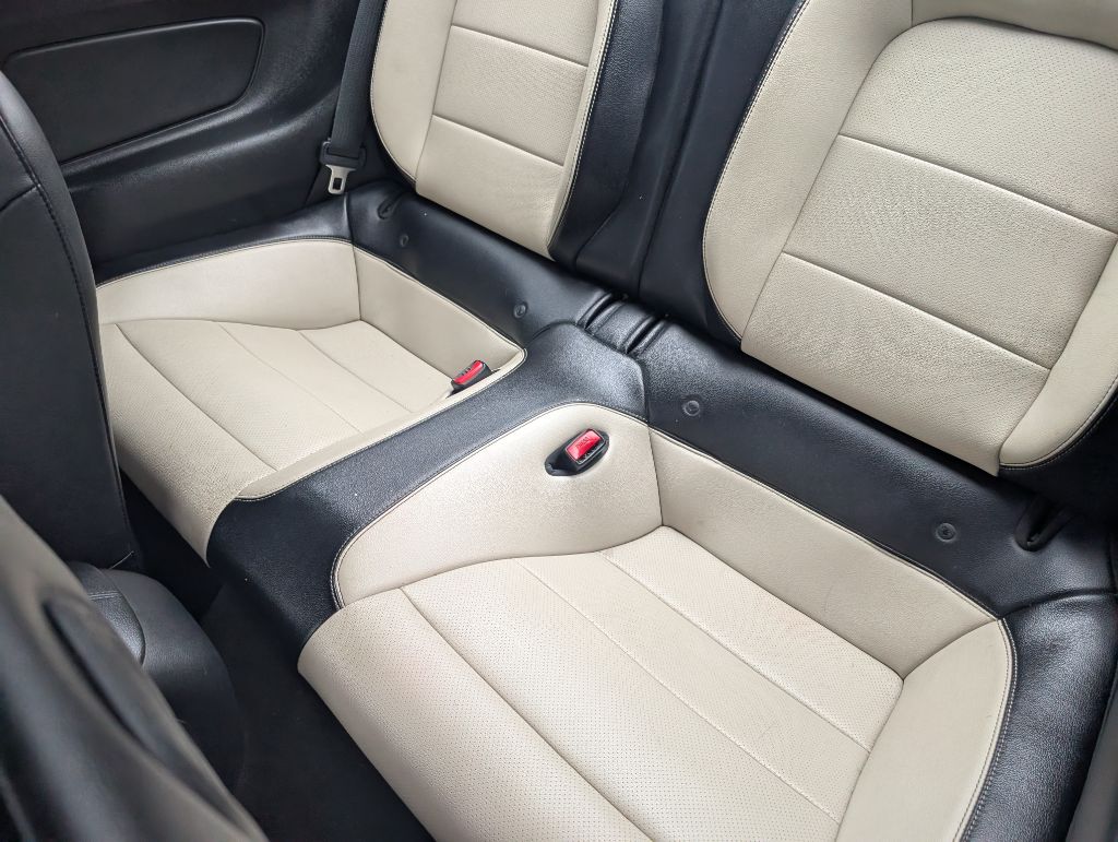 2015 Ford Mustang - $12,990