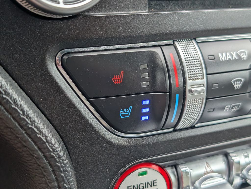 2015 Ford Mustang - $12,990