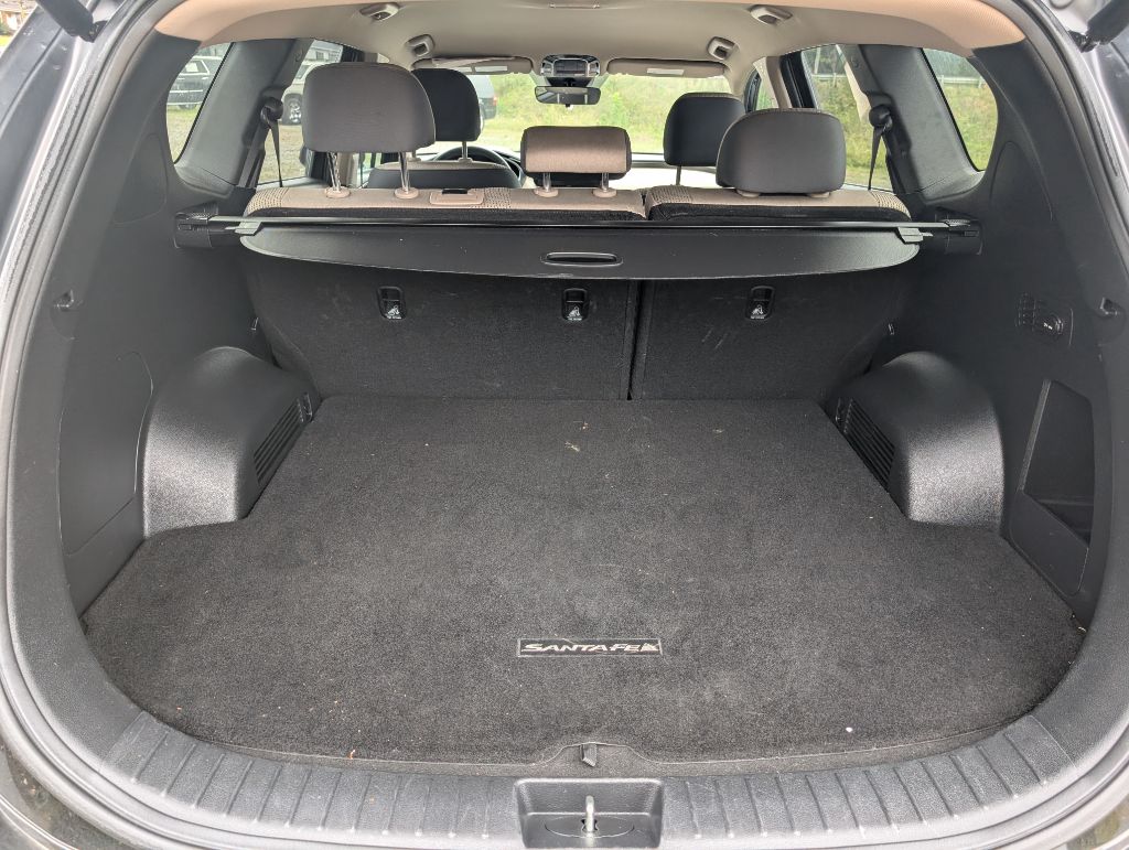 2023 Hyundai Santa Fe - $17,900