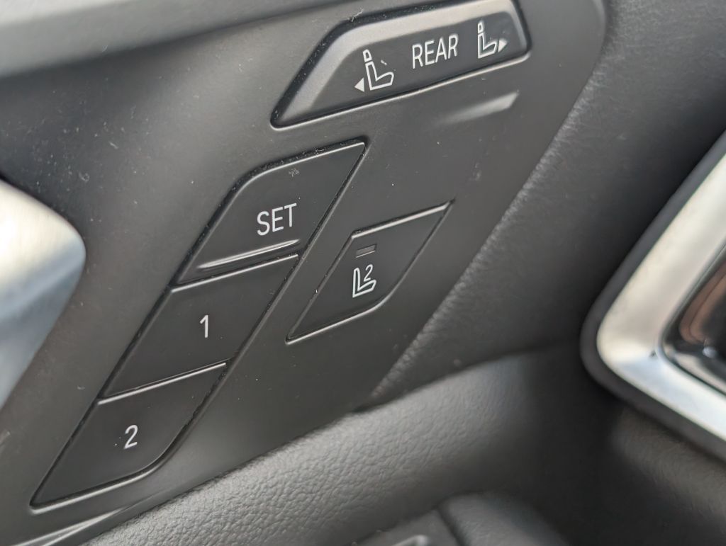 2021 BMW X7 - $43,000