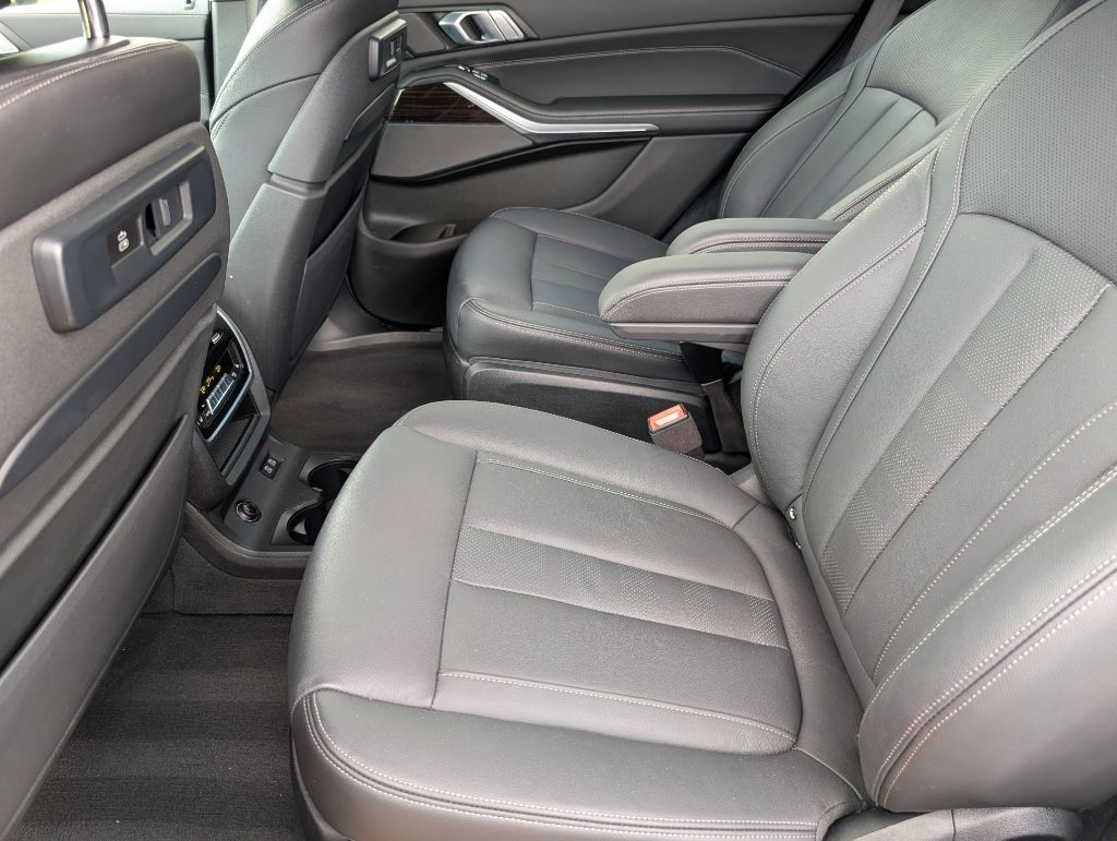 2021 BMW X7 - $43,000