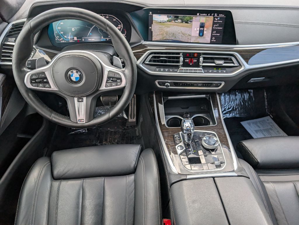 2021 BMW X7 - $43,000