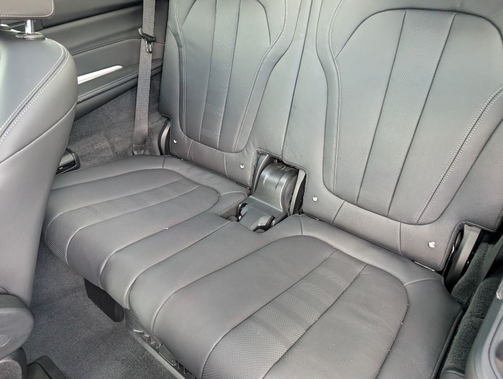 2021 BMW X7 - $43,000