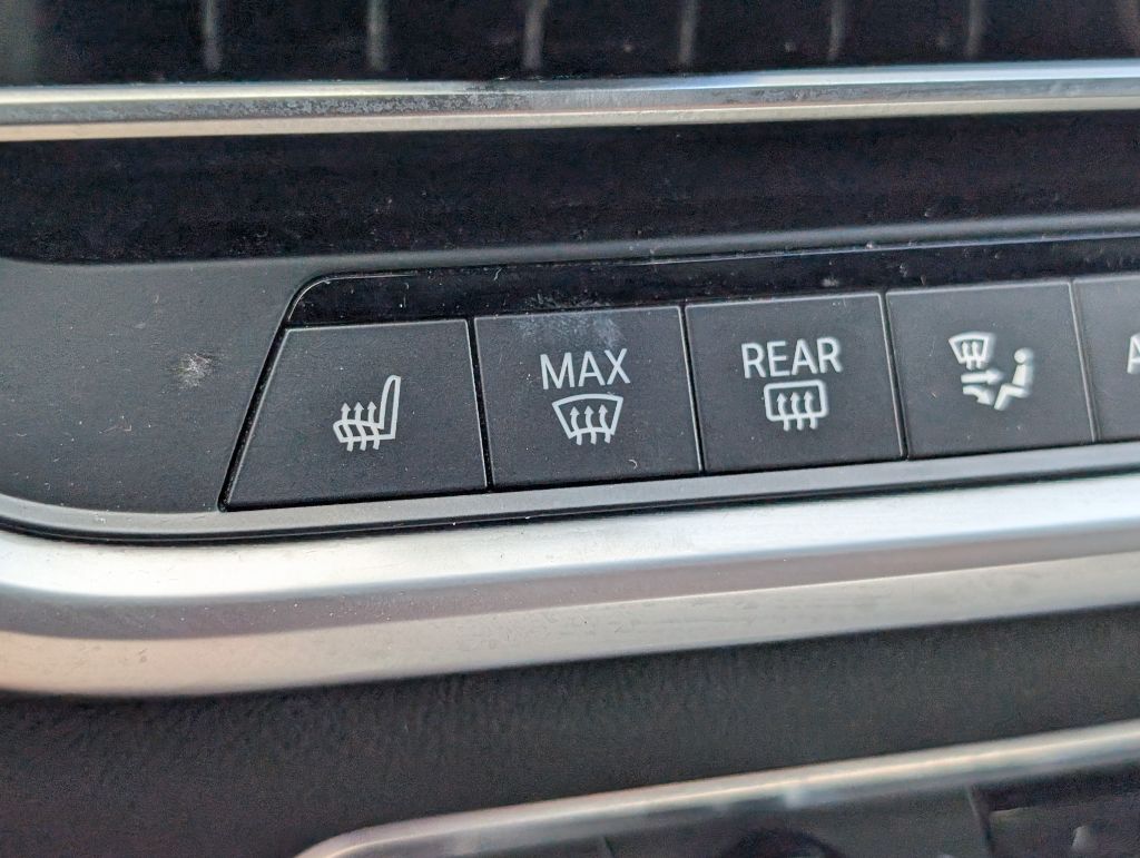 2021 BMW X7 - $43,000