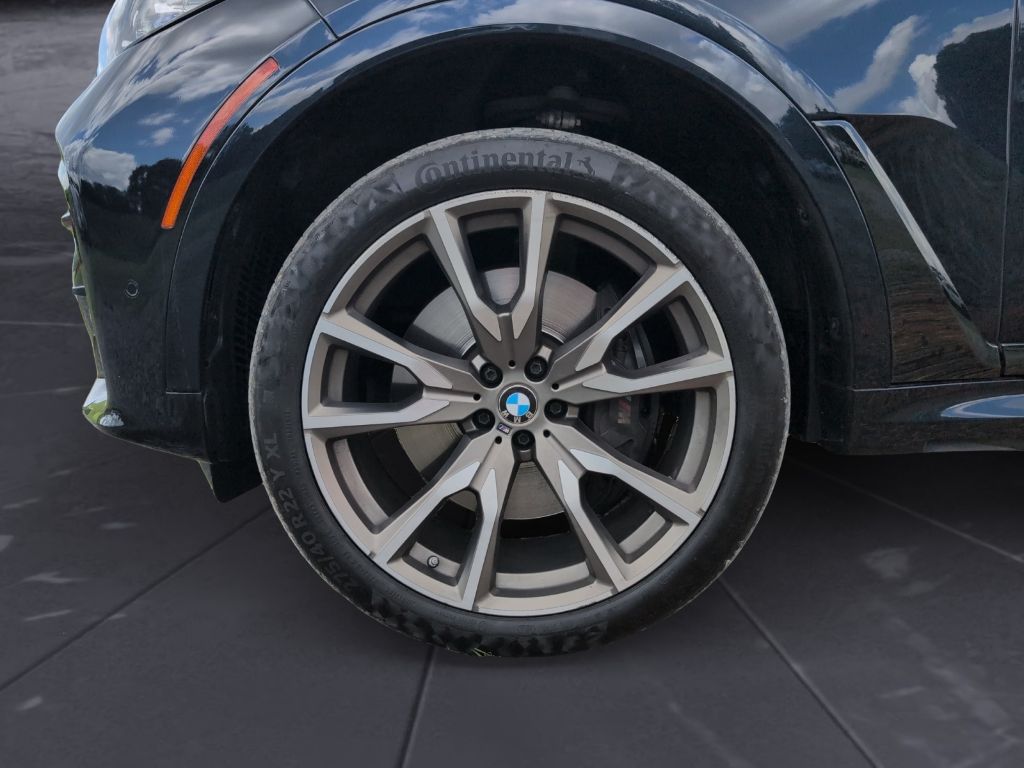 2021 BMW X7 - $43,000
