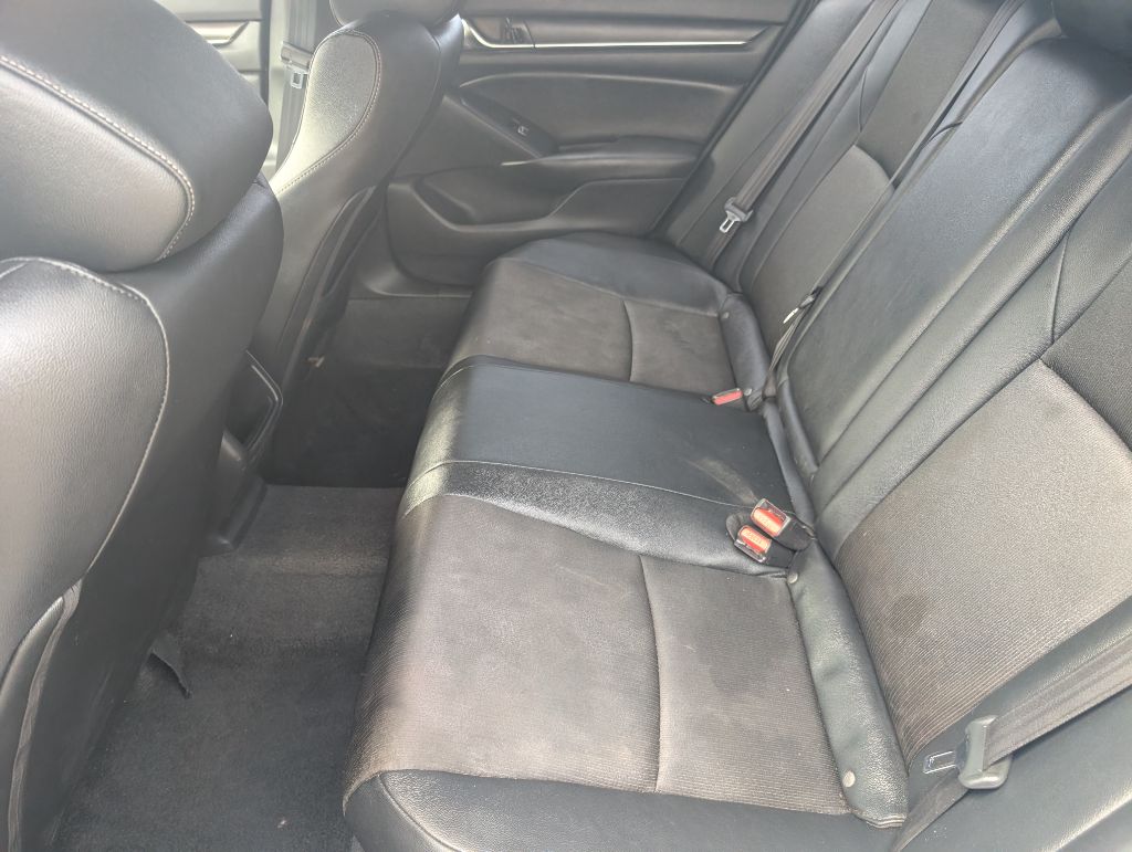 2019 Honda Accord - $18,300