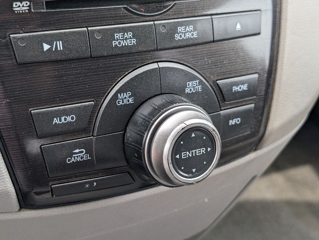2012 Honda Odyssey - $10,000