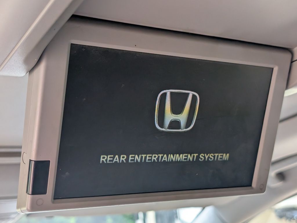 2012 Honda Odyssey - $10,000