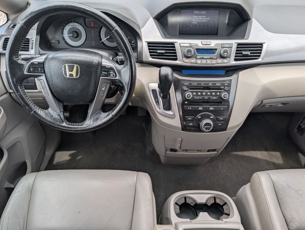 2012 Honda Odyssey - $10,000