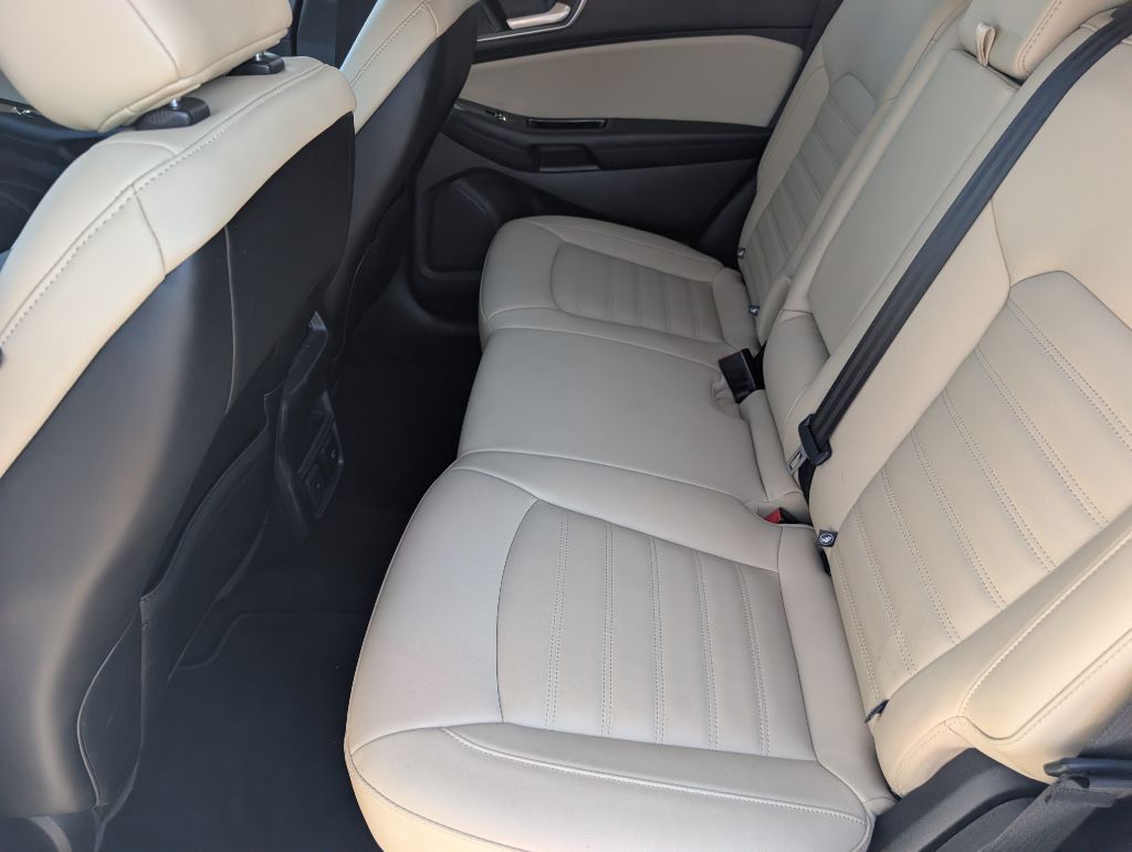 2020 Ford Edge - $14,900