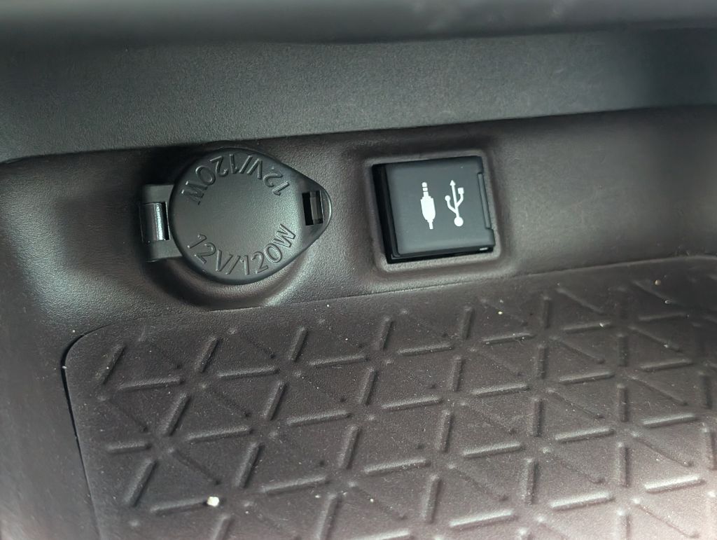 2019 Toyota RAV4 - $30,000