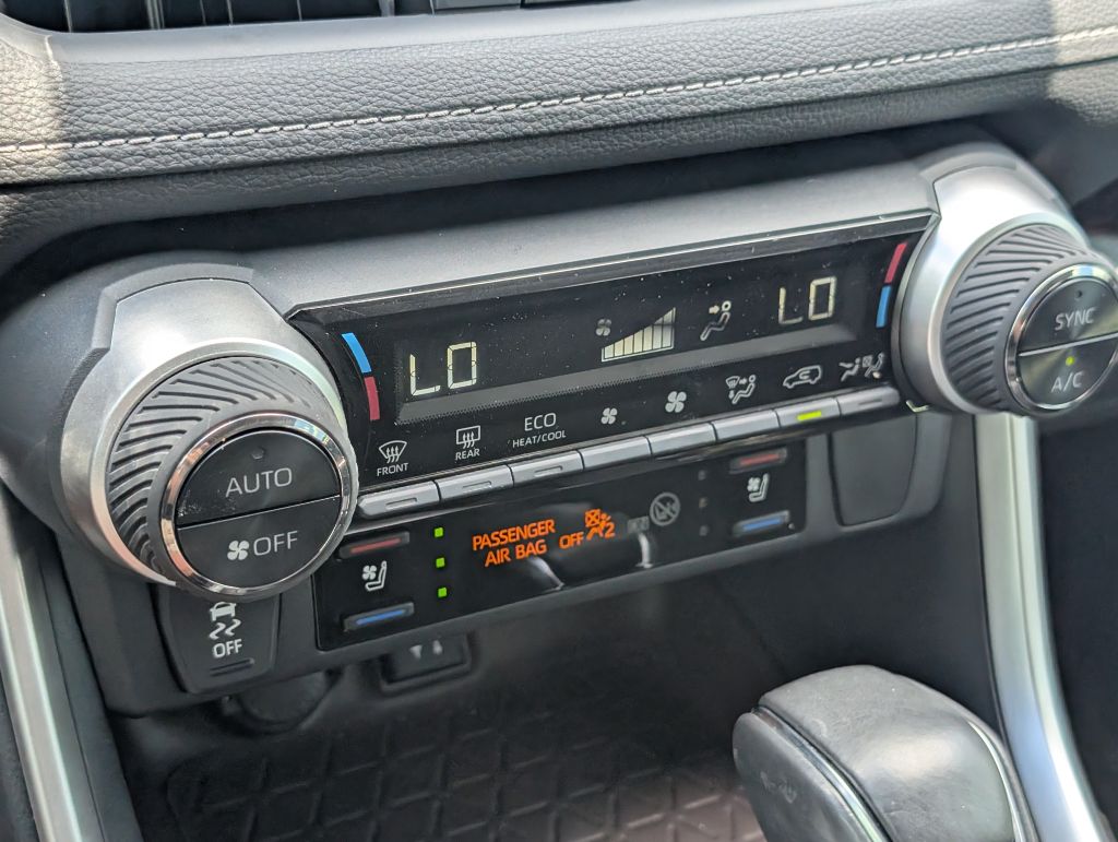 2019 Toyota RAV4 - $30,000