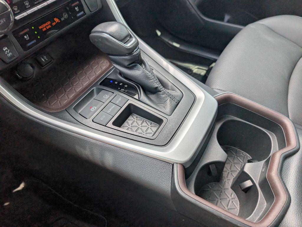 2019 Toyota RAV4 - $30,000