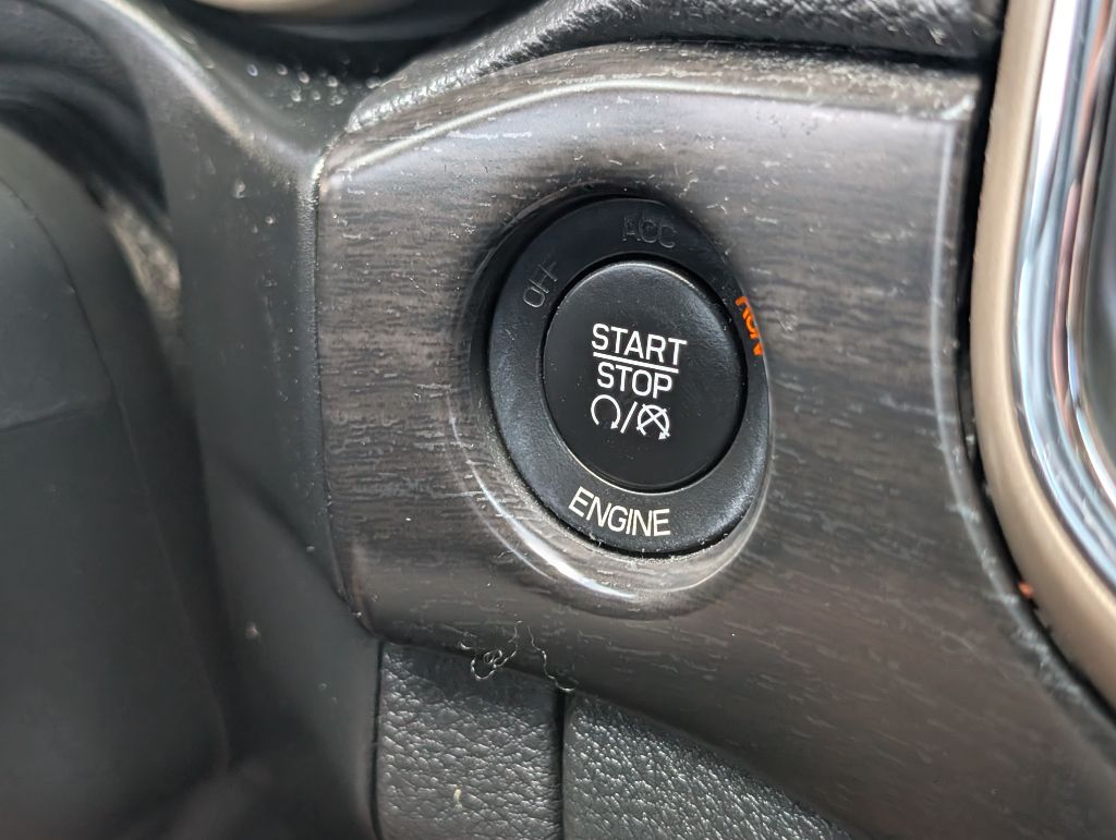 2014 Jeep Cherokee - $11,000