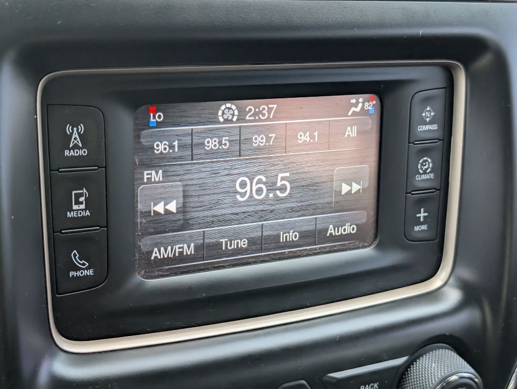 2014 Jeep Cherokee - $11,000