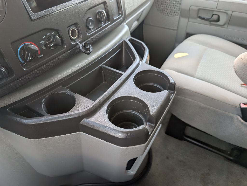 2013 Ford E-350