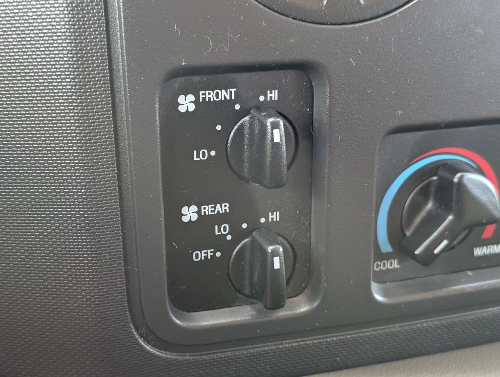 2009 Ford E-350
