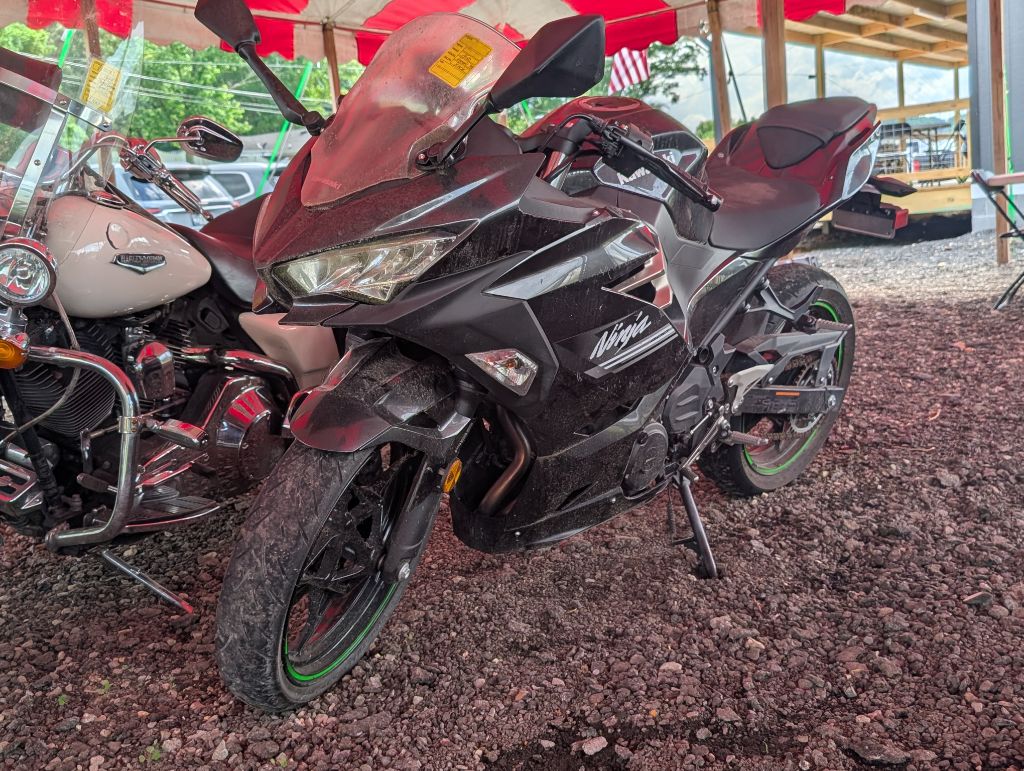 2022 Kawasaki Ninja 400 - $8,000
