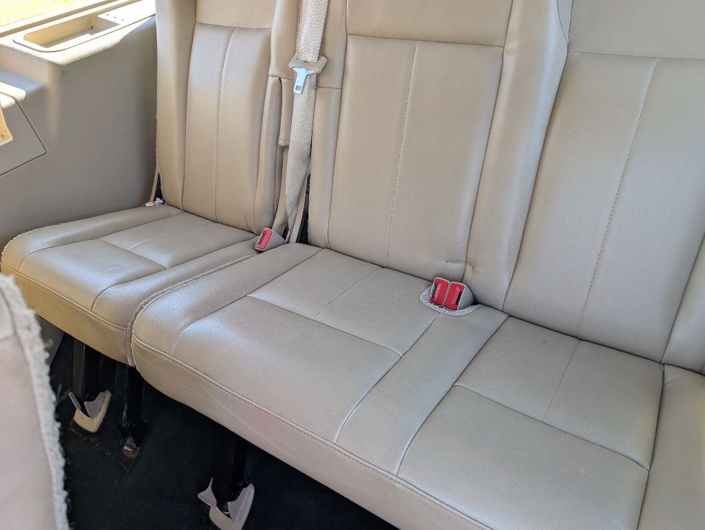 2016 Ford Expedition - $10,000