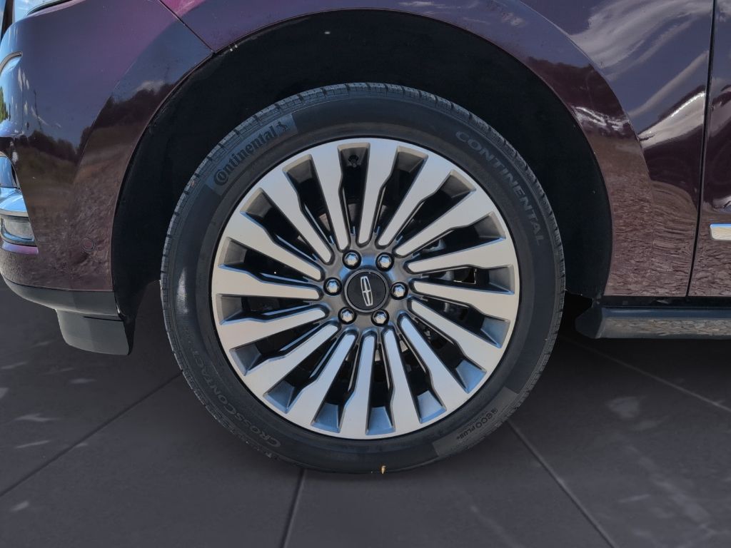 2020 Lincoln Navigator - $38,500