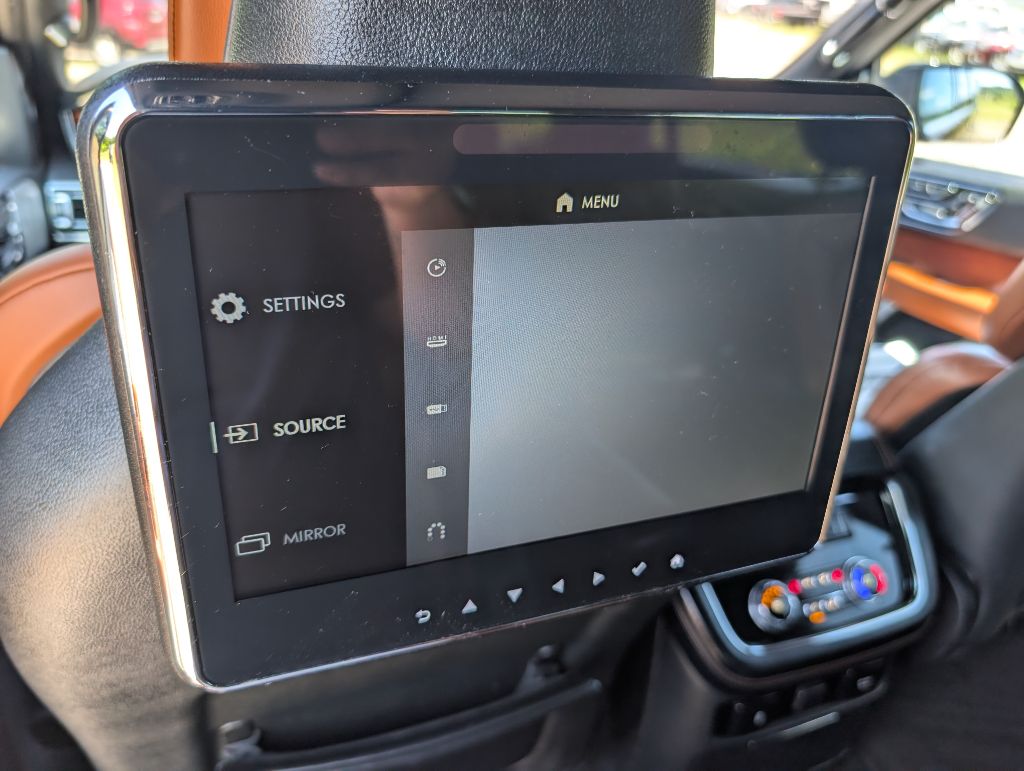 2020 Lincoln Navigator - $38,500